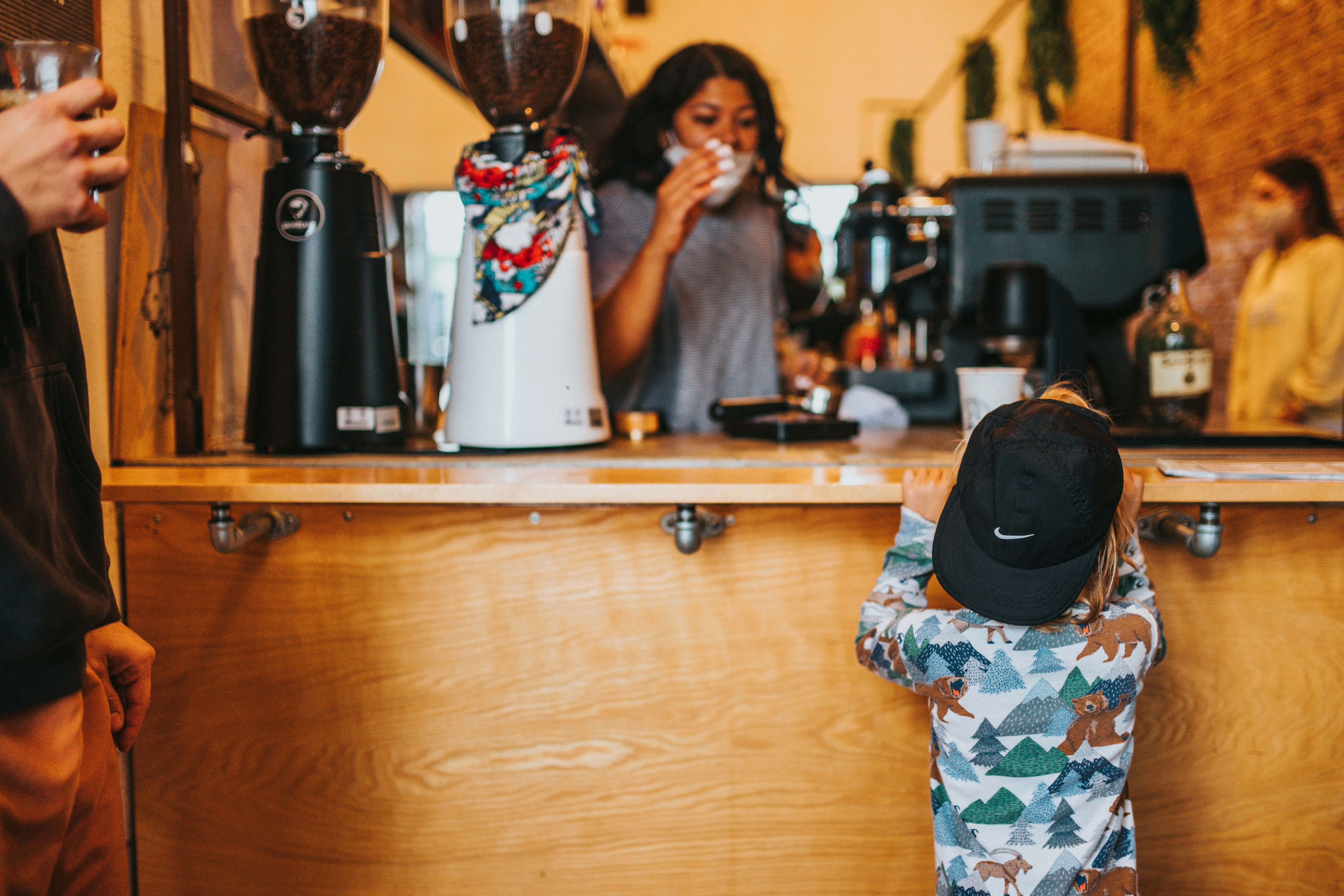 Does Costa Coffee have baby changing facilities in the UK?